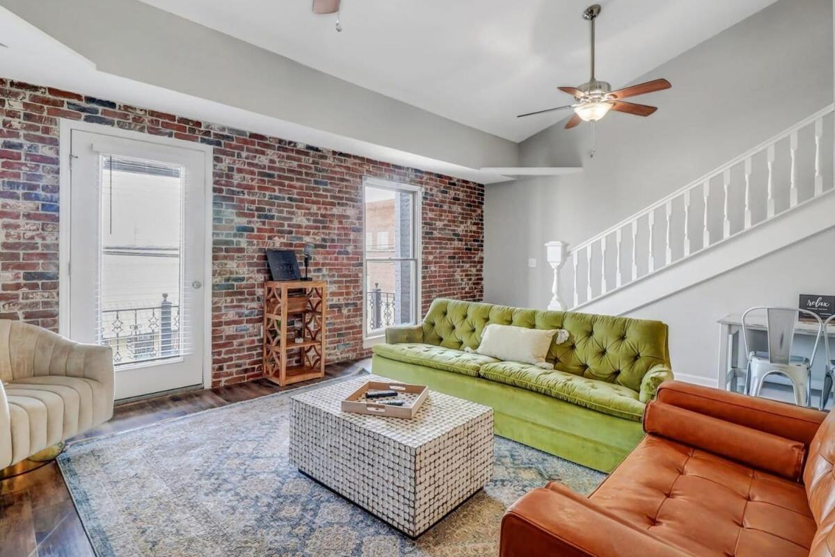 Eagle'S Landing Loft-Downtown Above Bull & Barrel Apartment Statesboro Luaran gambar
